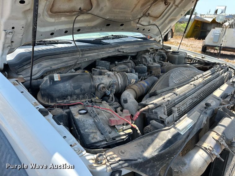 image for item DO6998 2008 Ford F550 Super Duty Crew Cab flatbed truck