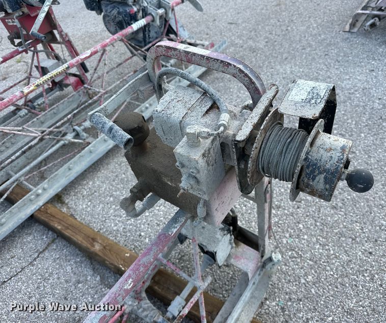 image for item DO7147 Razorback  12 HED truss screed 