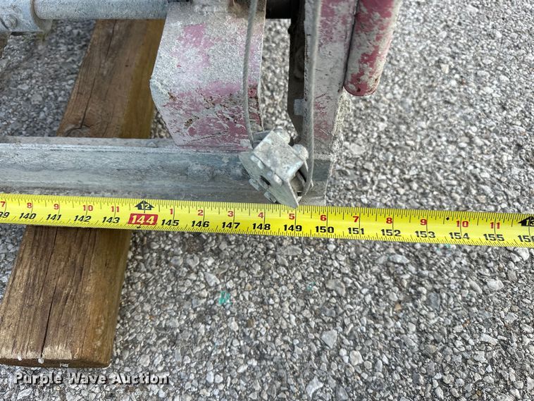 image for item DO7147 Razorback  12 HED truss screed 