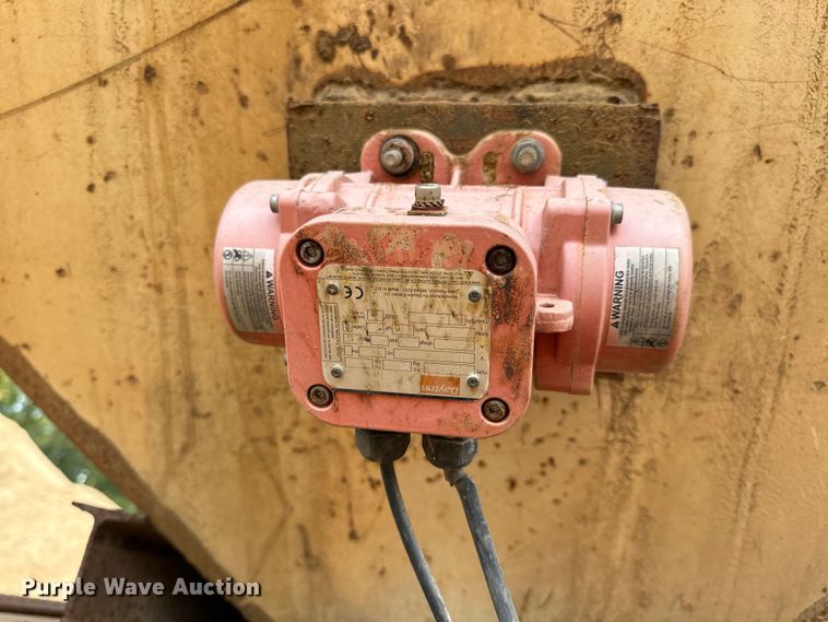 image for item DP6709 Vibrating conveyor