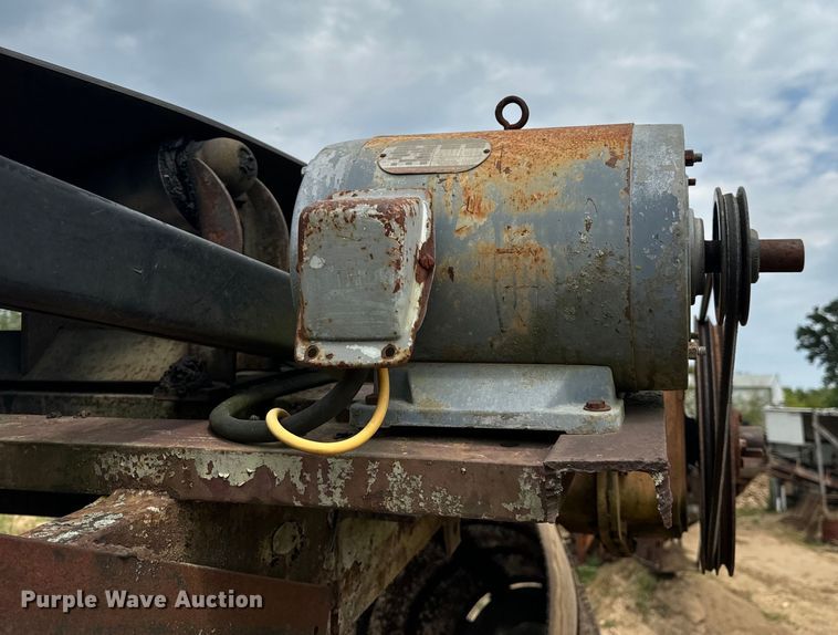 image for item DP6709 Vibrating conveyor