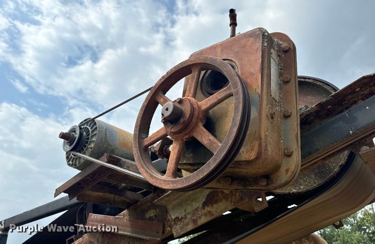 image for item DP6709 Vibrating conveyor