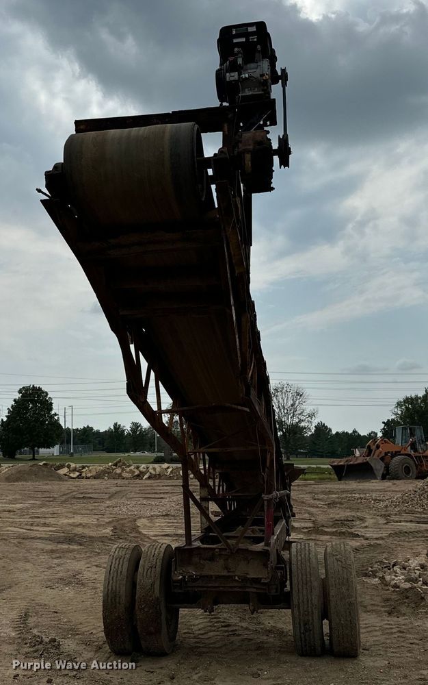 image for item DP6711 Radial stacking conveyor