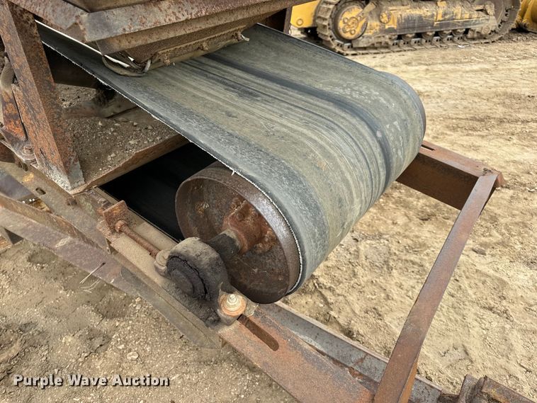 image for item DP6711 Radial stacking conveyor