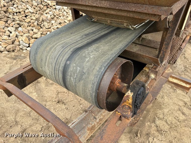 image for item DP6711 Radial stacking conveyor