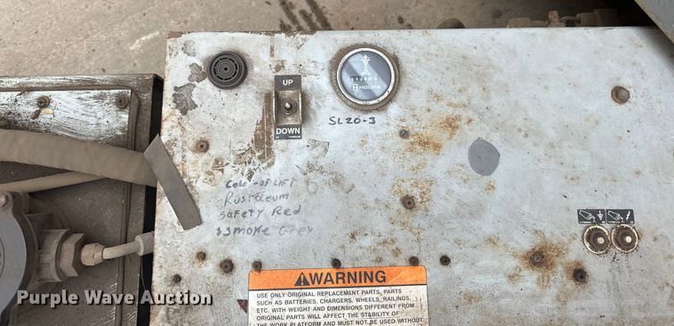 image for item DP8443 2004 Skyjack SJ3220 scissor lift