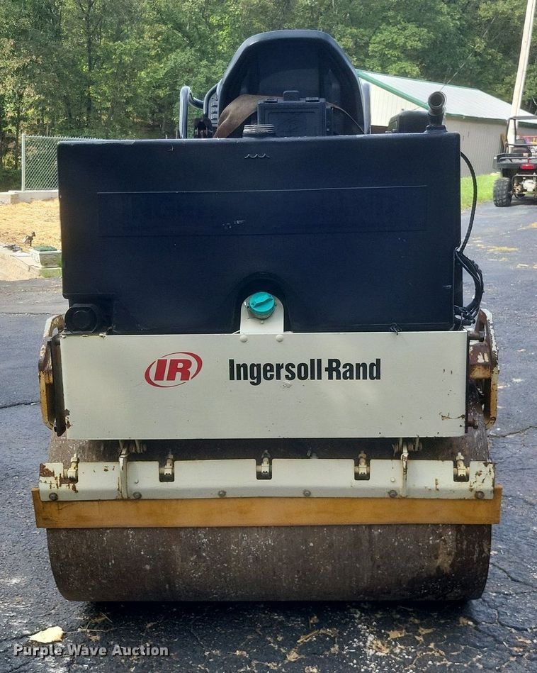 image for item DQ3622 2000 Ingersoll Rand  DD-30 double drum vibratory roller