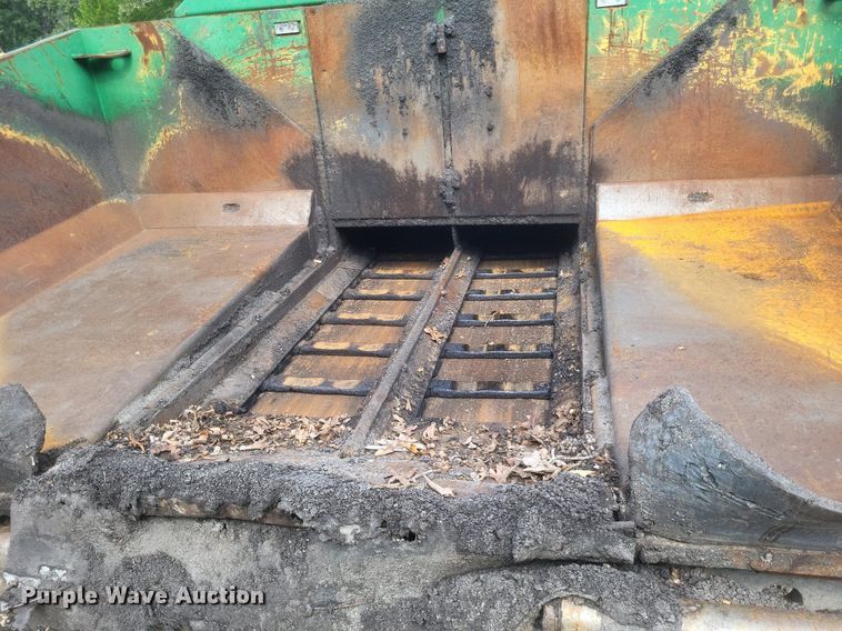 image for item DQ3624 1998 Caterpillar BG-225C paver