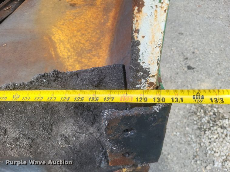 image for item DQ3624 1998 Caterpillar BG-225C paver