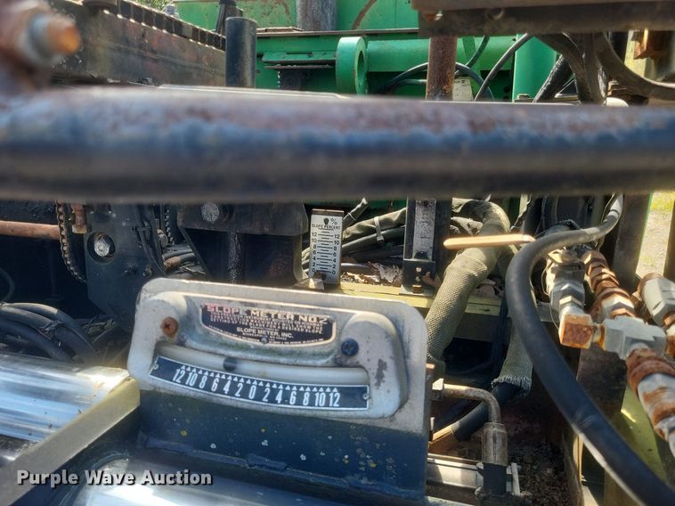 image for item DQ3624 1998 Caterpillar BG-225C paver