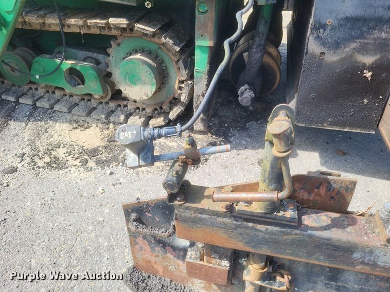 image for item DQ3624 1998 Caterpillar BG-225C paver