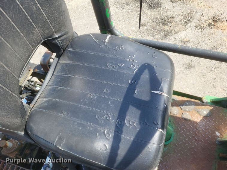 image for item DQ3624 1998 Caterpillar BG-225C paver