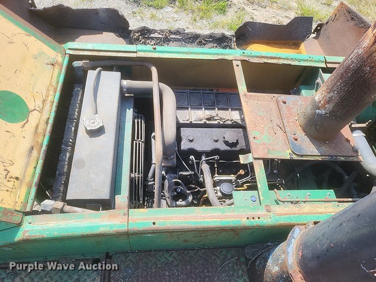 image for item DQ3624 1998 Caterpillar BG-225C paver