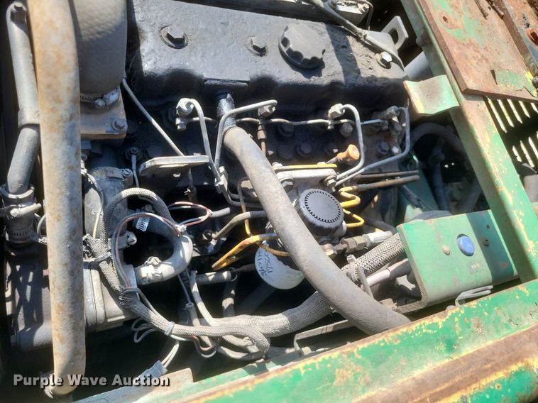 image for item DQ3624 1998 Caterpillar BG-225C paver