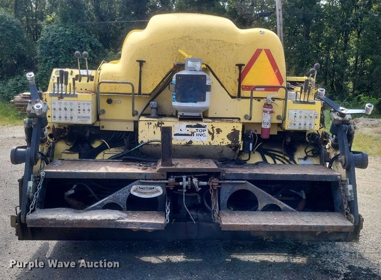 image for item DQ3625 2007 Bomag 814-2 paver