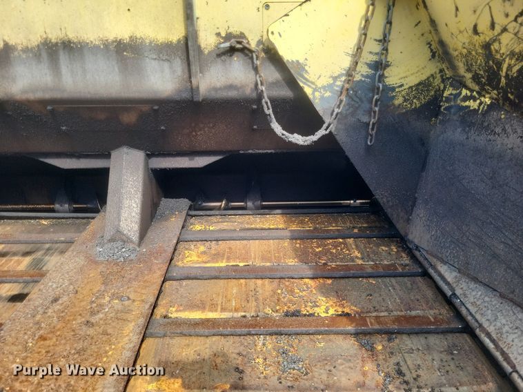 image for item DQ3625 2007 Bomag 814-2 paver