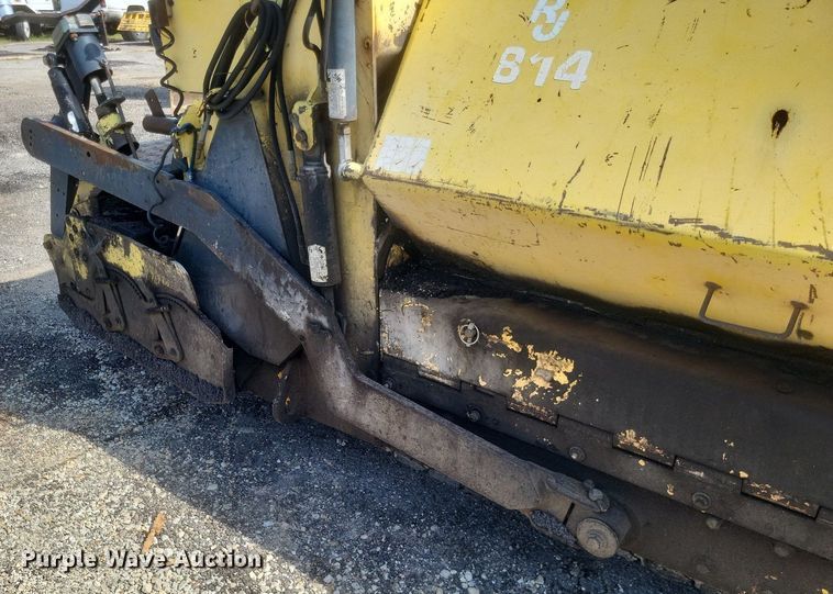 image for item DQ3625 2007 Bomag 814-2 paver