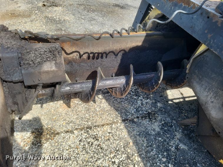 image for item DQ3625 2007 Bomag 814-2 paver