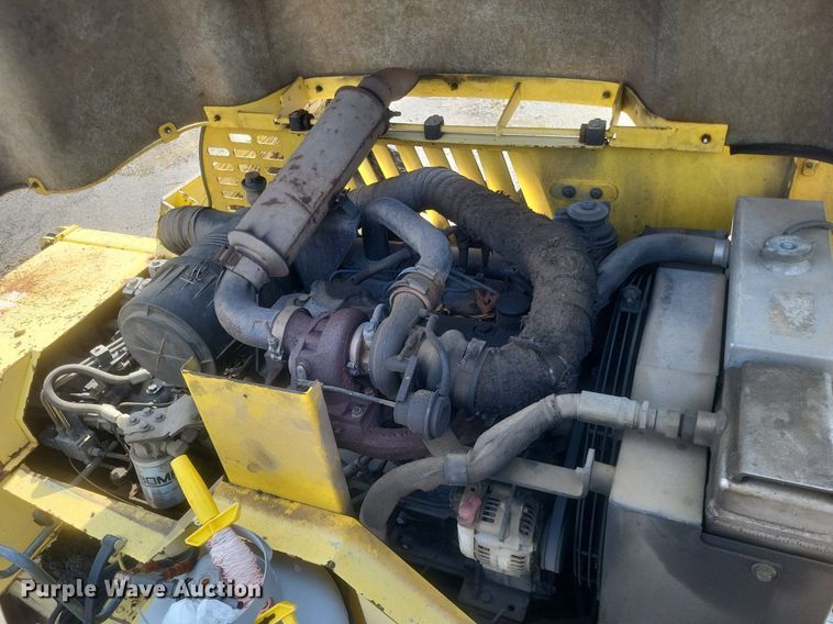 image for item DQ3625 2007 Bomag 814-2 paver