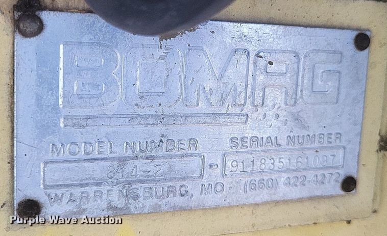 image for item DQ3625 2007 Bomag 814-2 paver