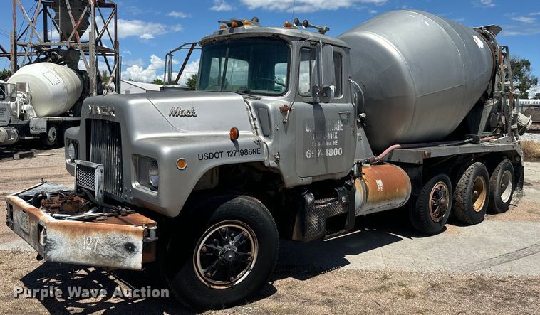 image for item DQ6783 1975 Mack ready mix truck