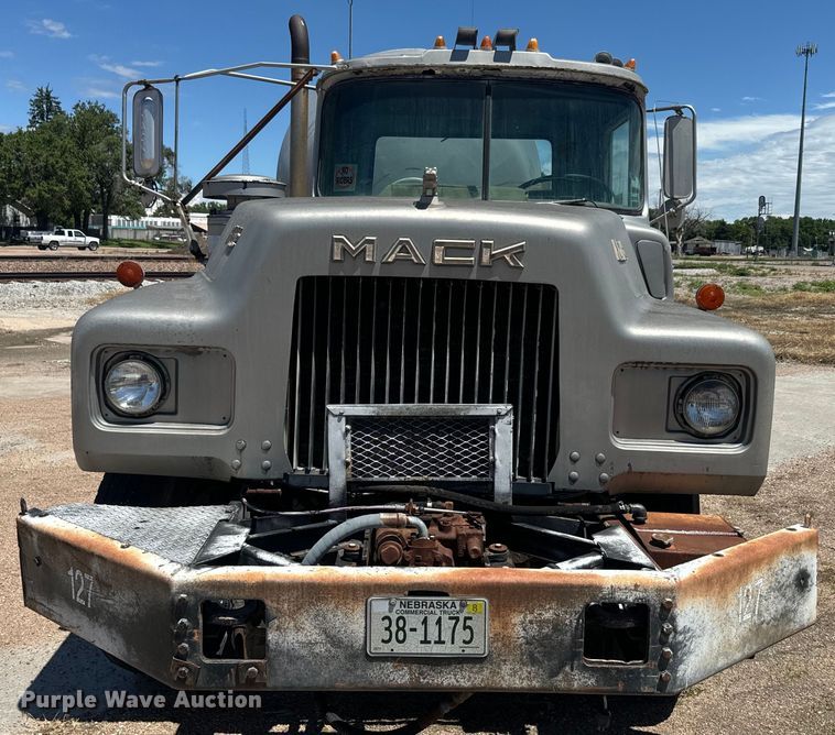 image for item DQ6783 1975 Mack ready mix truck