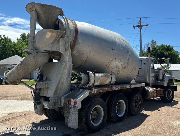 image for item DQ6783 1975 Mack ready mix truck