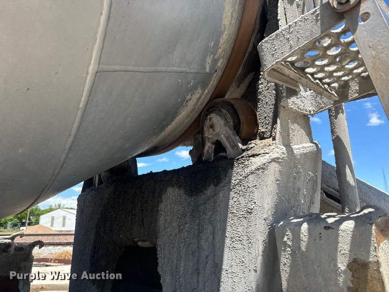 image for item DQ6783 1975 Mack ready mix truck