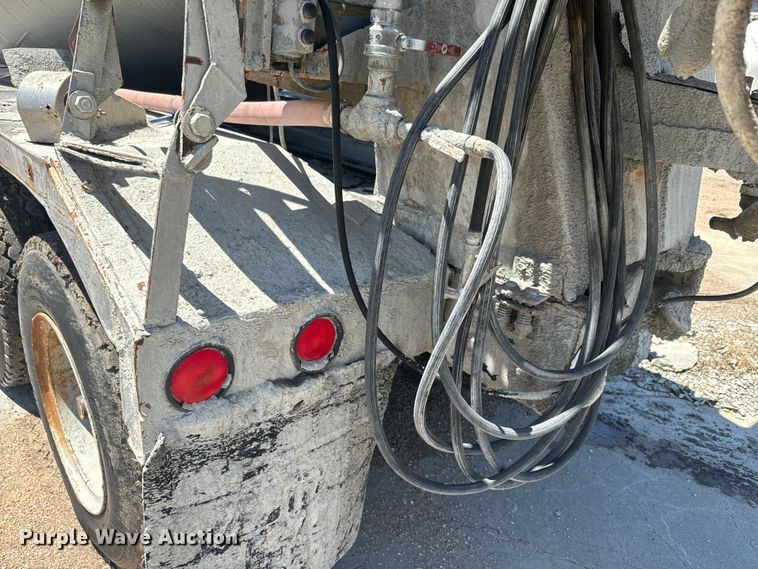 image for item DQ6783 1975 Mack ready mix truck