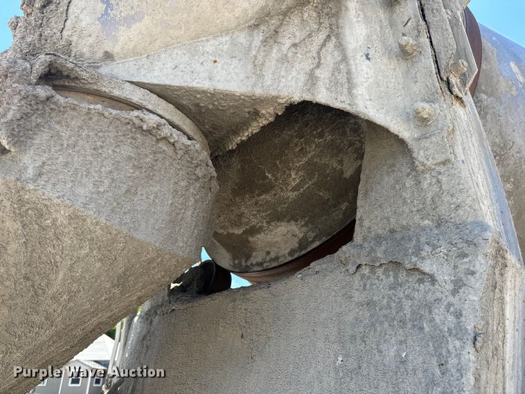 image for item DQ6783 1975 Mack ready mix truck