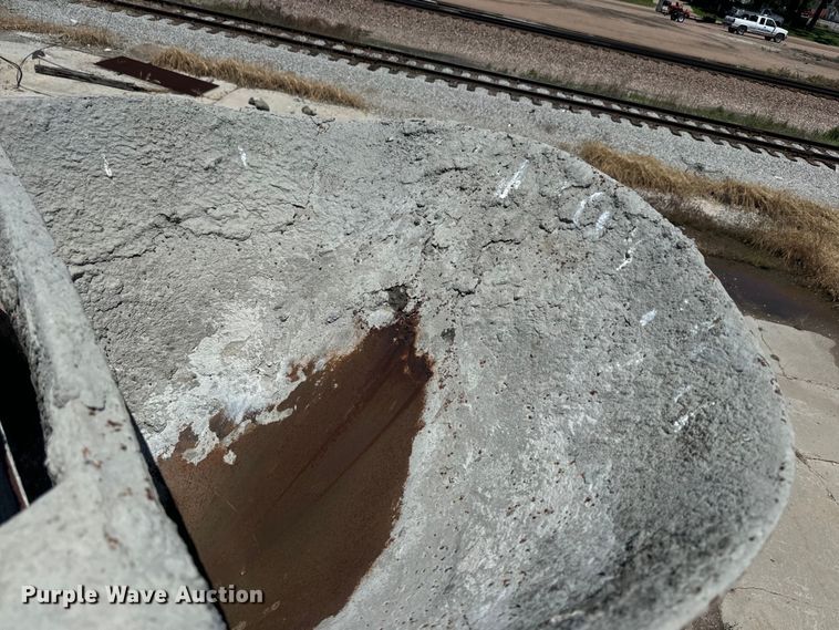 image for item DQ6783 1975 Mack ready mix truck