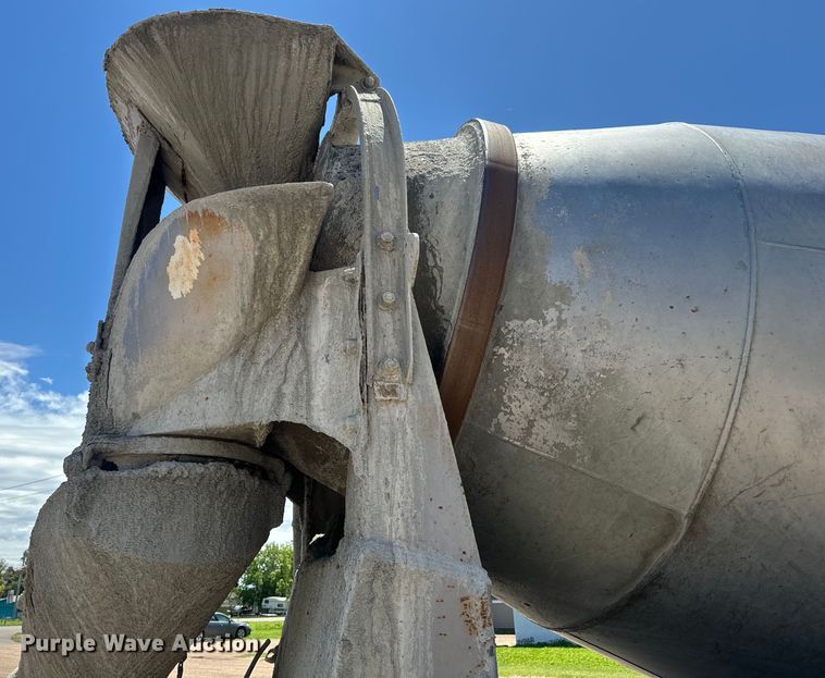 image for item DQ6783 1975 Mack ready mix truck