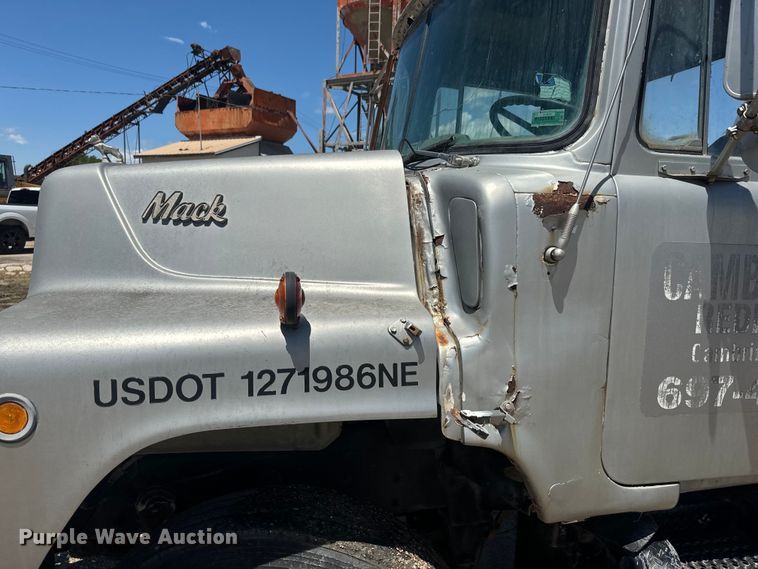 image for item DQ6783 1975 Mack ready mix truck