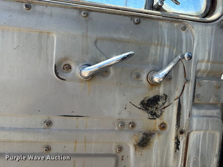 image for item DQ6783 1975 Mack ready mix truck