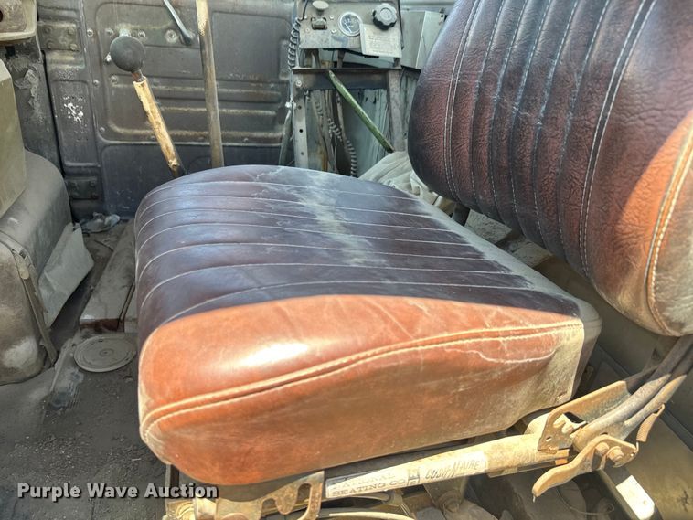 image for item DQ6783 1975 Mack ready mix truck