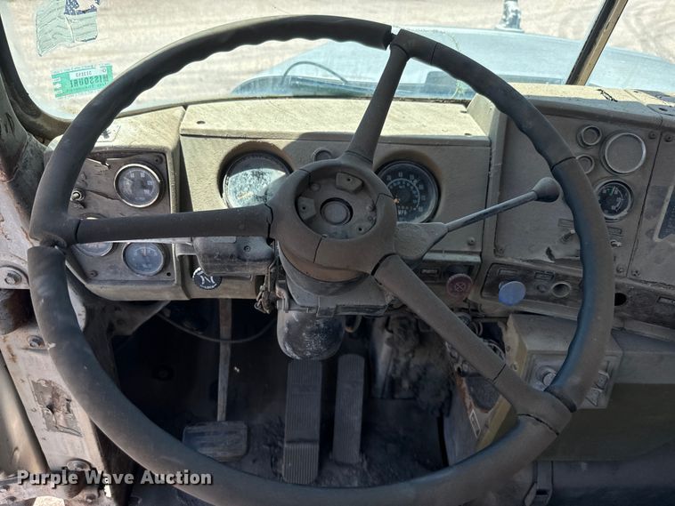 image for item DQ6783 1975 Mack ready mix truck