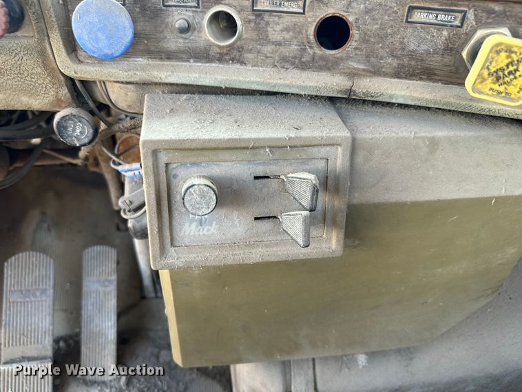 image for item DQ6783 1975 Mack ready mix truck