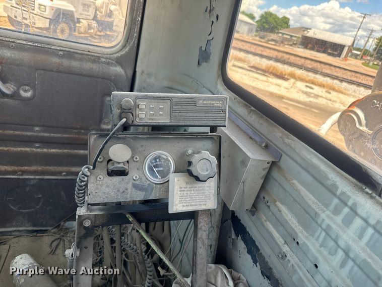 image for item DQ6783 1975 Mack ready mix truck