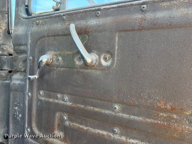 image for item DQ6783 1975 Mack ready mix truck