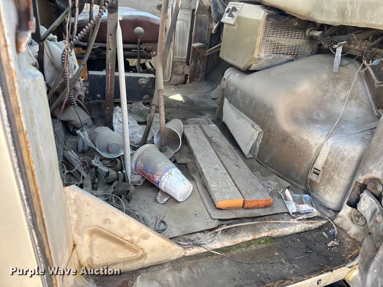 image for item DQ6783 1975 Mack ready mix truck