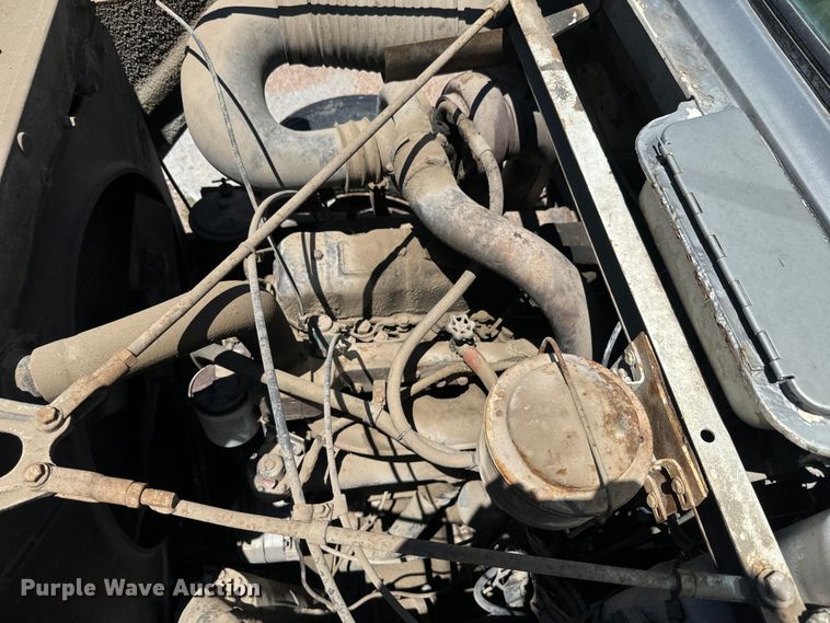 image for item DQ6783 1975 Mack ready mix truck