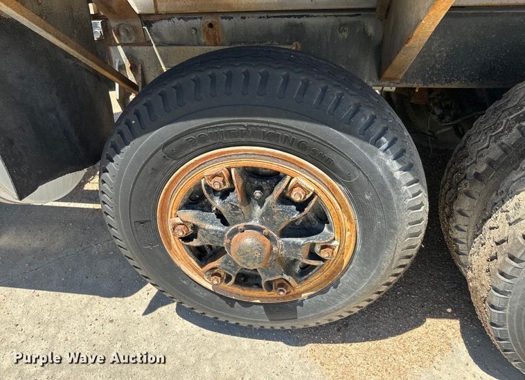 image for item DQ6783 1975 Mack ready mix truck