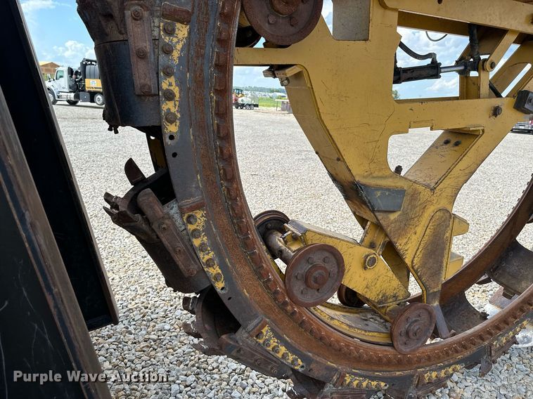 image for item DR2582 2017 Hydramaxx 2700 bucket wheel trencher