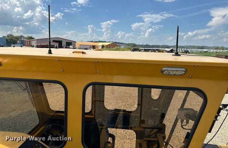 image for item DR2582 2017 Hydramaxx 2700 bucket wheel trencher