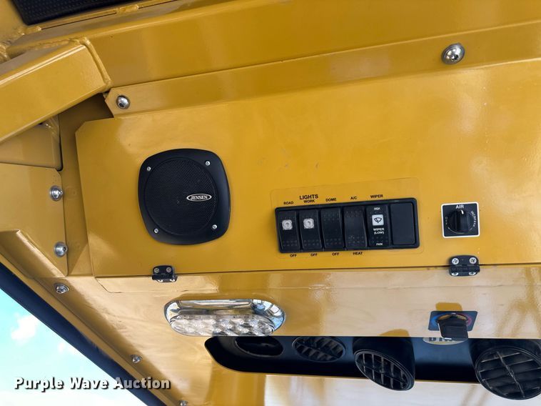 image for item DR2582 2017 Hydramaxx 2700 bucket wheel trencher