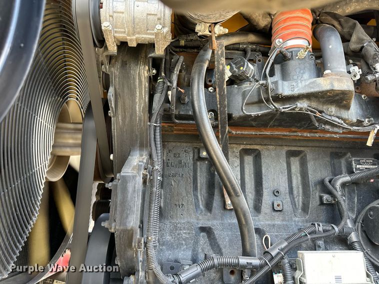 image for item DR2582 2017 Hydramaxx 2700 bucket wheel trencher