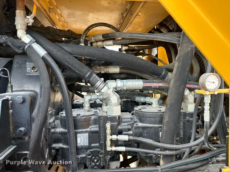 image for item DR2582 2017 Hydramaxx 2700 bucket wheel trencher