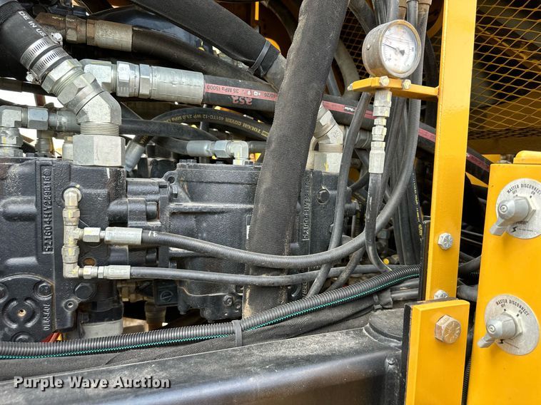 image for item DR2582 2017 Hydramaxx 2700 bucket wheel trencher