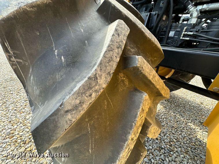 image for item DR2582 2017 Hydramaxx 2700 bucket wheel trencher