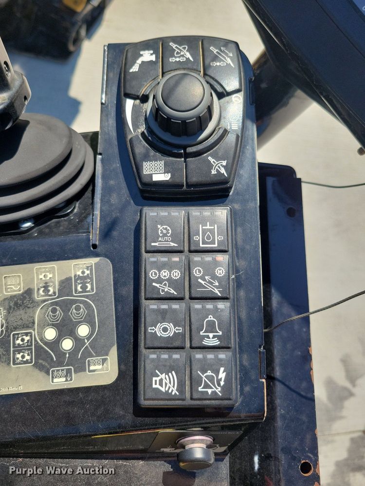 image for item DR4454 2022 Vermeer D24X40 Navigator Series III directional boring unit